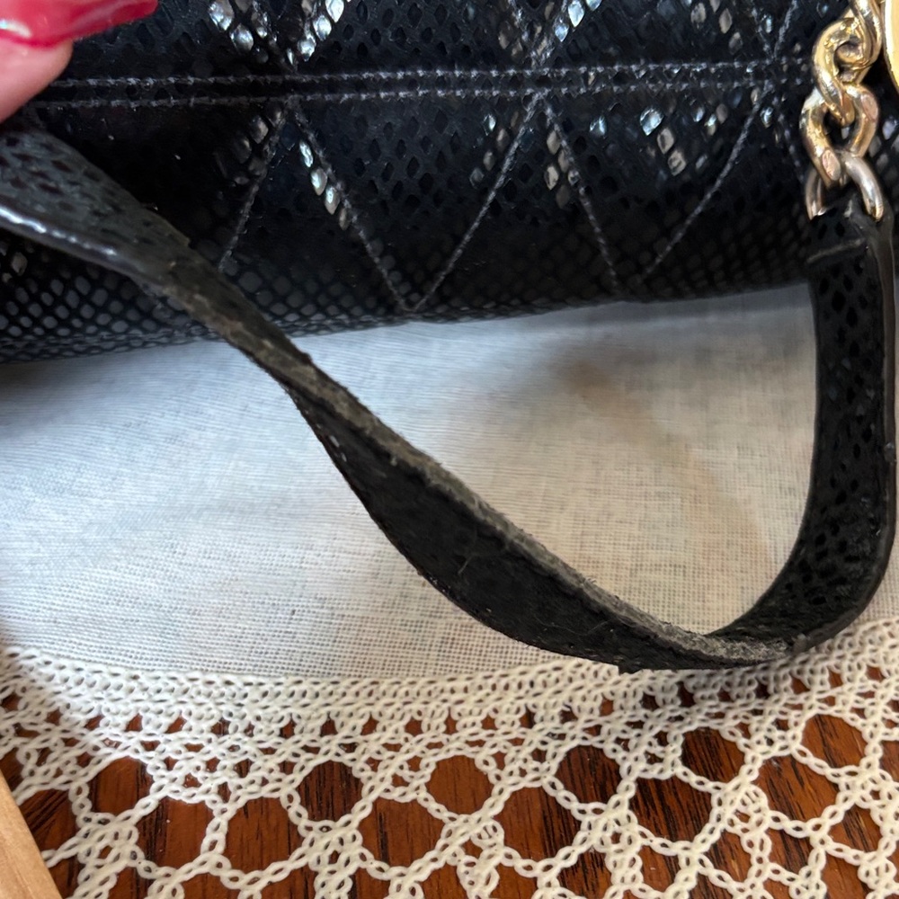 Michael Kors Susannah Black Quilted Gold Chain Shoulder Bag - Picture 5 of 8